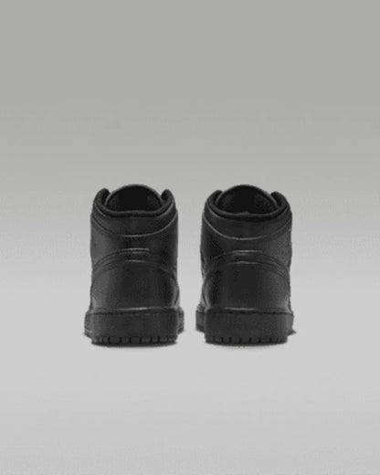 Black/Black/Black