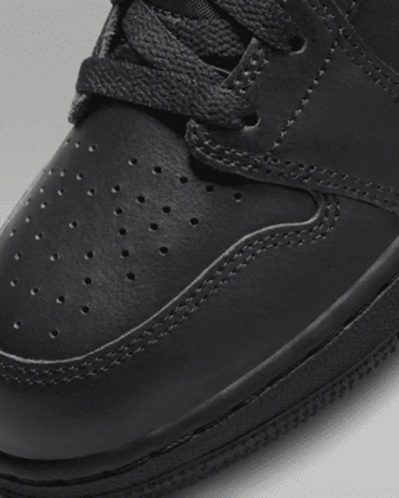 Black/Black/Black
