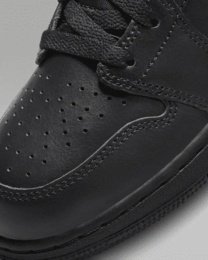 Black/Black/Black