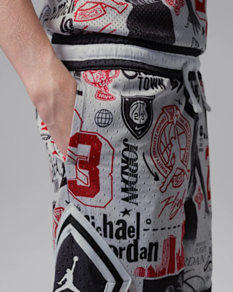 Neutral Grey/Black/Red