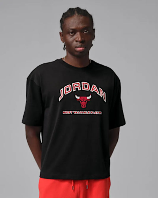 Black/University Red