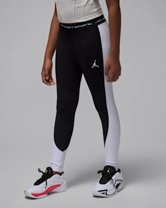 Black/White