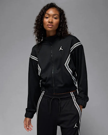 Black/Sail