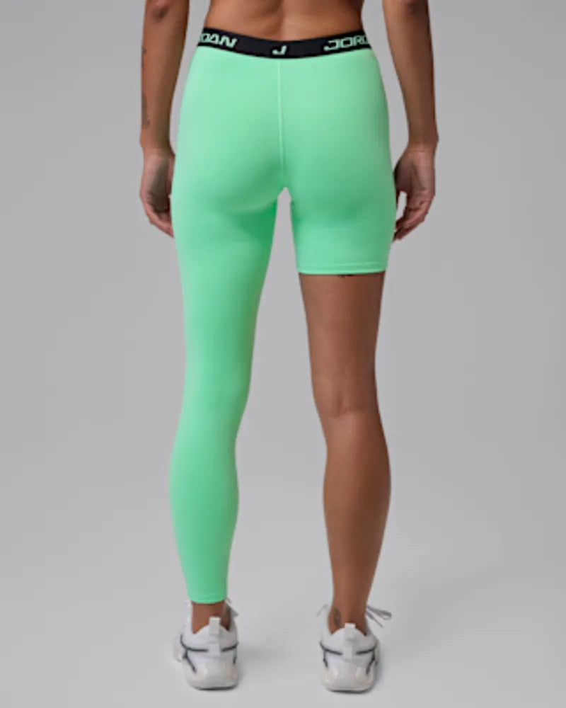 XS